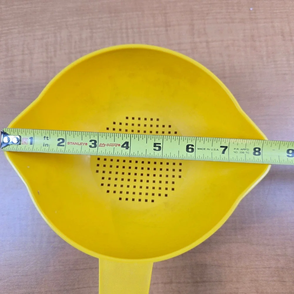 Tupperware #1200-9 Yellow 1 Quart Strainer Colander w/ Handle Vintage 7